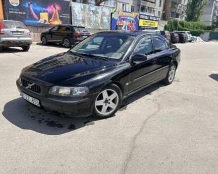 Черный Вольво С60, объемом двигателя 2.4 л и пробегом 380 тыс. км за 2550 $, фото 1 на Automoto.ua