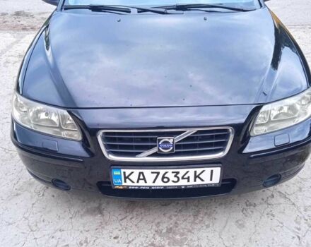 Черный Вольво С60, объемом двигателя 2.4 л и пробегом 300 тыс. км за 6267 $, фото 1 на Automoto.ua