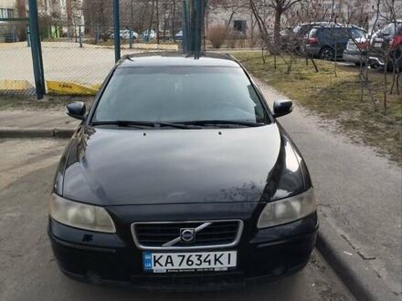 Черный Вольво С60, объемом двигателя 2.4 л и пробегом 288 тыс. км за 6000 $, фото 1 на Automoto.ua