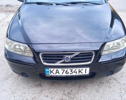 Черный Вольво С60, объемом двигателя 2.44 л и пробегом 300 тыс. км за 6200 $, фото 1 на Automoto.ua