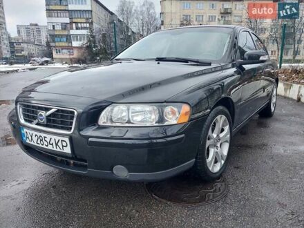 Вольво С60 2009 у Києві на Automoto.ua Чорний Вольво С60, об'ємом двигуна 2.5 л та пробігом 166 тис. км за 7950 $, фото 1 на Automoto.ua