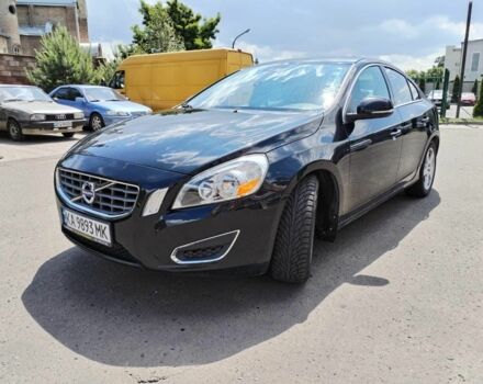 Черный Вольво С60, объемом двигателя 2.5 л и пробегом 166 тыс. км за 9500 $, фото 1 на Automoto.ua