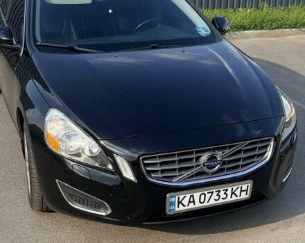 Черный Вольво С60, объемом двигателя 2.52 л и пробегом 230 тыс. км за 9600 $, фото 1 на Automoto.ua