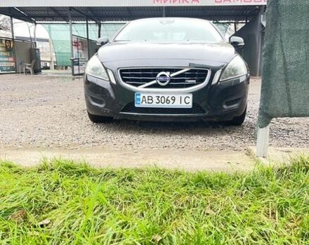 Черный Вольво С60, объемом двигателя 1.98 л и пробегом 265 тыс. км за 8800 $, фото 1 на Automoto.ua