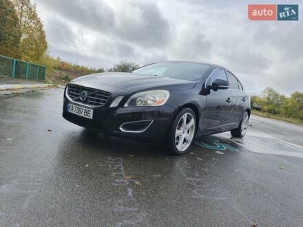 Черный Вольво С60, объемом двигателя 2.52 л и пробегом 170 тыс. км за 9999 $, фото 1 на Automoto.ua