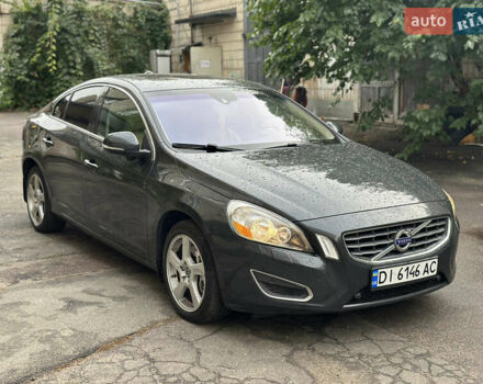 Чорний Вольво С60, об'ємом двигуна 2.5 л та пробігом 337 тис. км за 8300 $, фото 1 на Automoto.ua