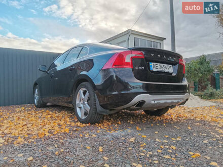 Вольво С60 2011 в Кривом Роге на Automoto.ua Черный Вольво С60, объемом двигателя 2 л и пробегом 240 тыс. км за 10500 $, фото 1 на Automoto.ua
