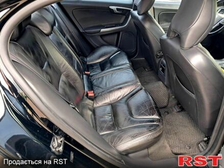 Чорний Вольво С60, об'ємом двигуна 2.5 л та пробігом 298 тис. км за 9850 $, фото 1 на Automoto.ua