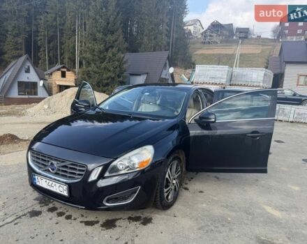 Черный Вольво С60, объемом двигателя 2.95 л и пробегом 230 тыс. км за 9500 $, фото 1 на Automoto.ua