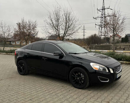 Черный Вольво С60, объемом двигателя 2.95 л и пробегом 227 тыс. км за 9500 $, фото 1 на Automoto.ua