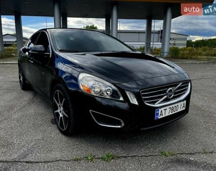 Черный Вольво С60, объемом двигателя 2.52 л и пробегом 192 тыс. км за 10300 $, фото 1 на Automoto.ua