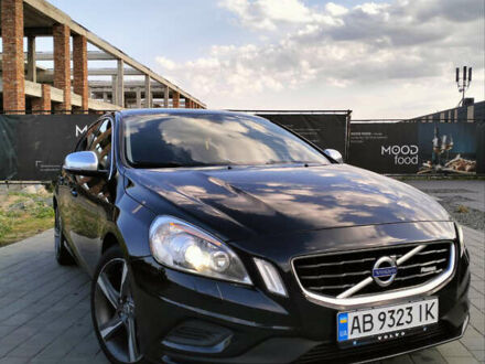 Чорний Вольво С60, об'ємом двигуна 1.98 л та пробігом 225 тис. км за 12700 $, фото 1 на Automoto.ua