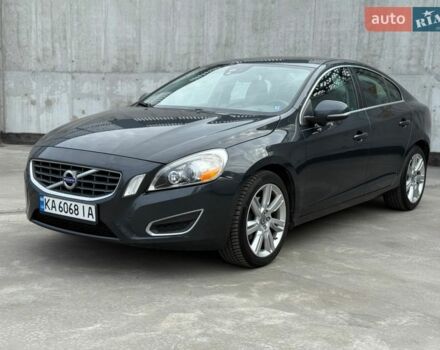 Черный Вольво С60, объемом двигателя 2.52 л и пробегом 208 тыс. км за 8700 $, фото 1 на Automoto.ua