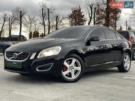 Черный Вольво С60, объемом двигателя 2.5 л и пробегом 120 тыс. км за 10990 $, фото 1 на Automoto.ua