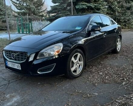 Черный Вольво С60, объемом двигателя 2.5 л и пробегом 250 тыс. км за 9300 $, фото 1 на Automoto.ua