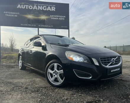 Черный Вольво С60, объемом двигателя 2.52 л и пробегом 248 тыс. км за 9300 $, фото 1 на Automoto.ua