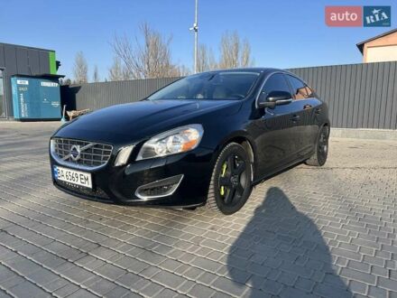 Вольво С60 2013 у Кропивницькому (Кіровограді) на Automoto.ua Чорний Вольво С60, об'ємом двигуна 2.52 л та пробігом 141 тис. км за 9500 $, фото 1 на Automoto.ua