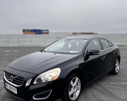 Черный Вольво С60, объемом двигателя 2.5 л и пробегом 138 тыс. км за 7900 $, фото 1 на Automoto.ua