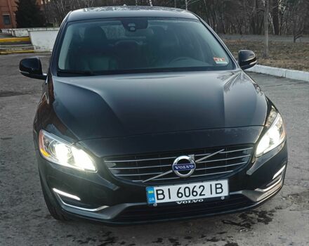 Черный Вольво С60, объемом двигателя 2.5 л и пробегом 100 тыс. км за 14500 $, фото 1 на Automoto.ua