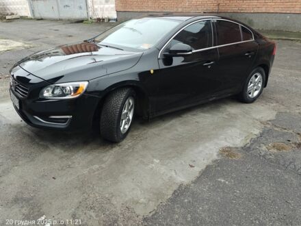 Черный Вольво С60, объемом двигателя 2.5 л и пробегом 100 тыс. км за 15500 $, фото 1 на Automoto.ua