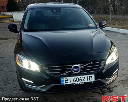 Черный Вольво С60, объемом двигателя 2.5 л и пробегом 100 тыс. км за 14800 $, фото 1 на Automoto.ua