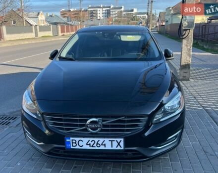 Черный Вольво С60, объемом двигателя 2.5 л и пробегом 162 тыс. км за 12500 $, фото 1 на Automoto.ua
