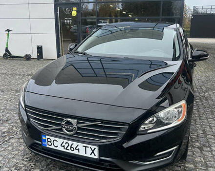 Черный Вольво С60, объемом двигателя 2.5 л и пробегом 156 тыс. км за 12300 $, фото 1 на Automoto.ua
