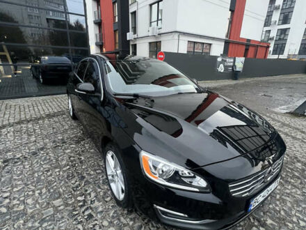 Черный Вольво С60, объемом двигателя 2.5 л и пробегом 155 тыс. км за 12599 $, фото 1 на Automoto.ua