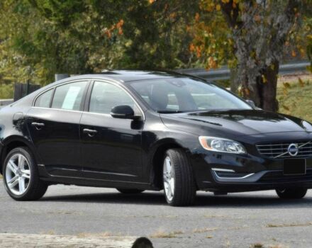 Черный Вольво С60, объемом двигателя 2.5 л и пробегом 74 тыс. км за 9500 $, фото 1 на Automoto.ua