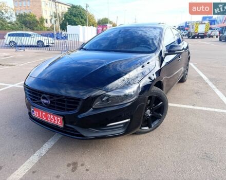 Черный Вольво С60, объемом двигателя 2 л и пробегом 225 тыс. км за 13800 $, фото 1 на Automoto.ua