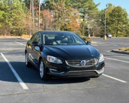 Черный Вольво С60, объемом двигателя 2.5 л и пробегом 99 тыс. км за 6600 $, фото 1 на Automoto.ua