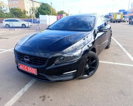 Черный Вольво С60, объемом двигателя 2 л и пробегом 225 тыс. км за 13850 $, фото 1 на Automoto.ua