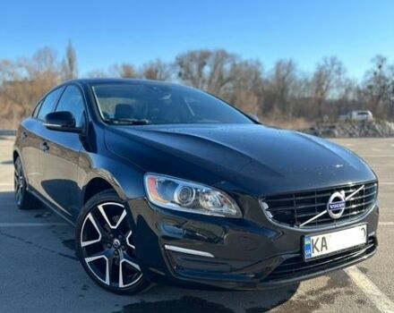 Черный Вольво С60, объемом двигателя 2 л и пробегом 100 тыс. км за 14200 $, фото 1 на Automoto.ua