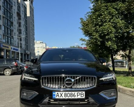 Черный Вольво С60, объемом двигателя 2 л и пробегом 115 тыс. км за 22241 $, фото 1 на Automoto.ua