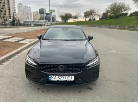 Чорний Вольво С60, об'ємом двигуна 2 л та пробігом 100 тис. км за 35062 $, фото 1 на Automoto.ua