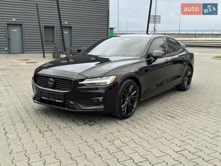 Черный Вольво С60, объемом двигателя 1.97 л и пробегом 53 тыс. км за 29990 $, фото 1 на Automoto.ua