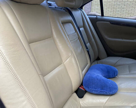 Красный Вольво С60, объемом двигателя 2.5 л и пробегом 260 тыс. км за 6800 $, фото 10 на Automoto.ua