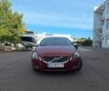 Красный Вольво С60, объемом двигателя 2.5 л и пробегом 263 тыс. км за 7000 $, фото 1 на Automoto.ua