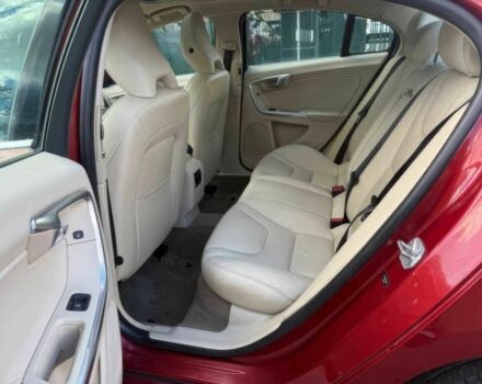 Вольво С60 2015 у Одесі на Automoto.ua Червоний Вольво С60, об'ємом двигуна 2.5 л та пробігом 79 тис. км за 1500 $, фото 12 на Automoto.ua