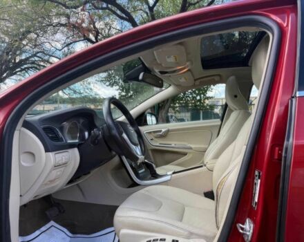 Вольво С60 2015 у Одесі на Automoto.ua Червоний Вольво С60, об'ємом двигуна 2.5 л та пробігом 79 тис. км за 1500 $, фото 9 на Automoto.ua