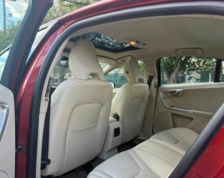 Вольво С60 2015 у Одесі на Automoto.ua Червоний Вольво С60, об'ємом двигуна 2.5 л та пробігом 79 тис. км за 1500 $, фото 11 на Automoto.ua