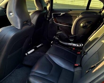 Красный Вольво С60, объемом двигателя 1.97 л и пробегом 86 тыс. км за 14300 $, фото 10 на Automoto.ua