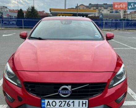 Красный Вольво С60, объемом двигателя 1.97 л и пробегом 136 тыс. км за 15300 $, фото 1 на Automoto.ua
