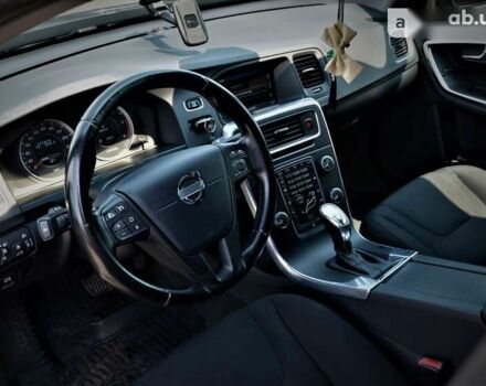 Вольво С60, объемом двигателя 2 л и пробегом 271 тыс. км за 13500 $, фото 15 на Automoto.ua