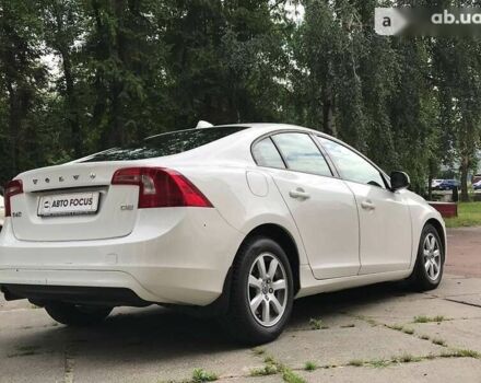 Вольво С60, объемом двигателя 1.6 л и пробегом 291 тыс. км за 12590 $, фото 3 на Automoto.ua