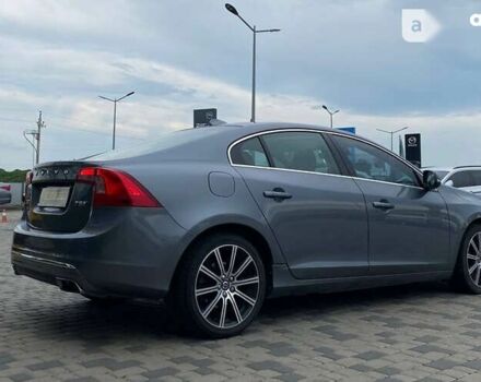 Вольво С60, объемом двигателя 2.5 л и пробегом 108 тыс. км за 15000 $, фото 2 на Automoto.ua