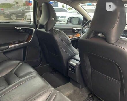 Вольво С60, объемом двигателя 2.5 л и пробегом 108 тыс. км за 15000 $, фото 22 на Automoto.ua