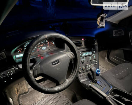 Вольво С60, объемом двигателя 2.4 л и пробегом 225 тыс. км за 4000 $, фото 36 на Automoto.ua
