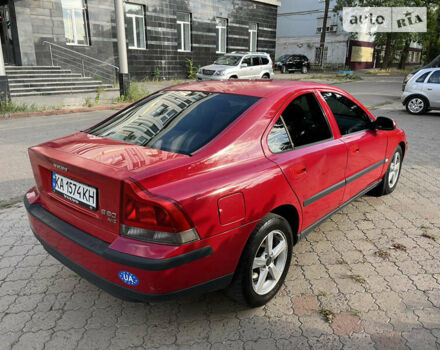 Вольво С60, объемом двигателя 2.4 л и пробегом 225 тыс. км за 4000 $, фото 7 на Automoto.ua