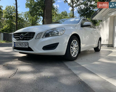 Вольво С60, об'ємом двигуна 1.98 л та пробігом 285 тис. км за 10000 $, фото 1 на Automoto.ua